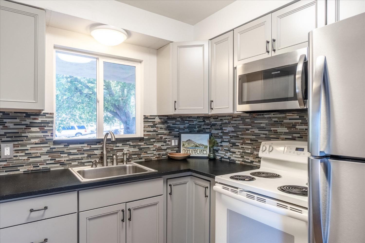 1409 Fairview Drive