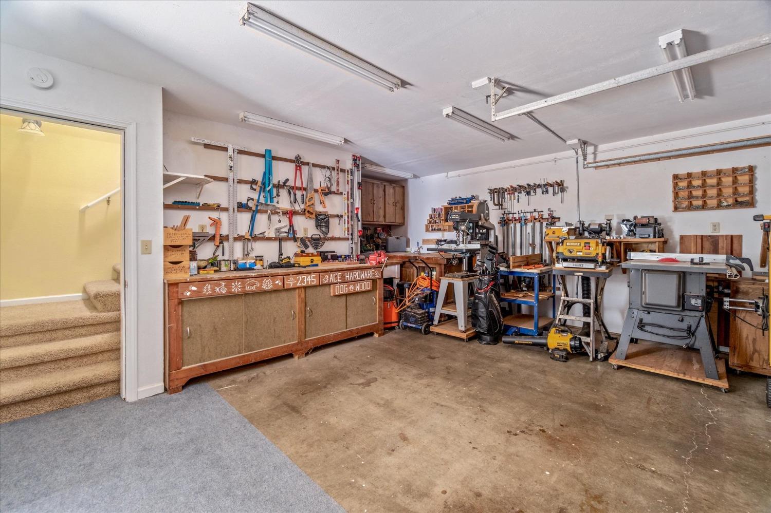 2393 Shoshone Drive