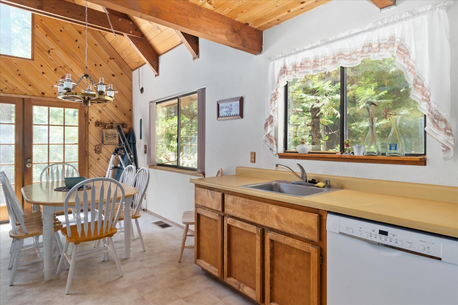 353 Pomo Circle