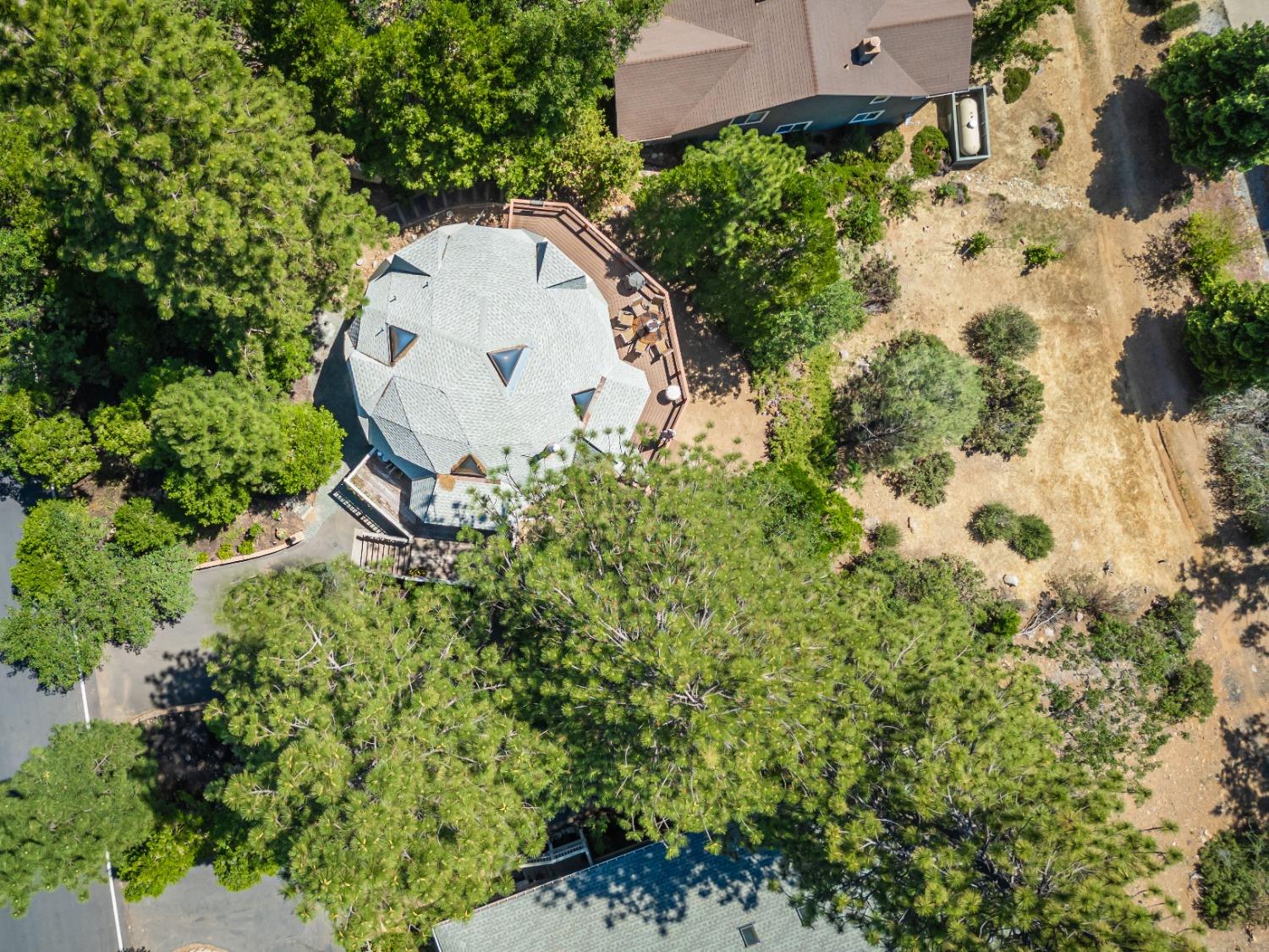 621 Sugarbush Lane