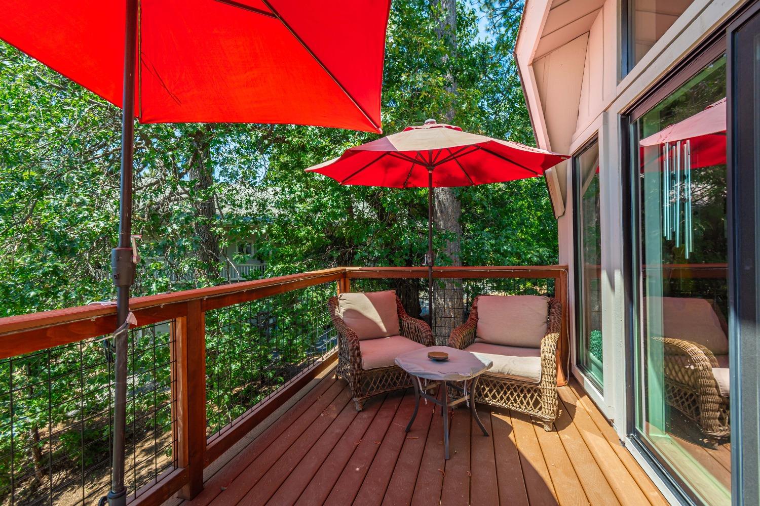 621 Sugarbush Lane
