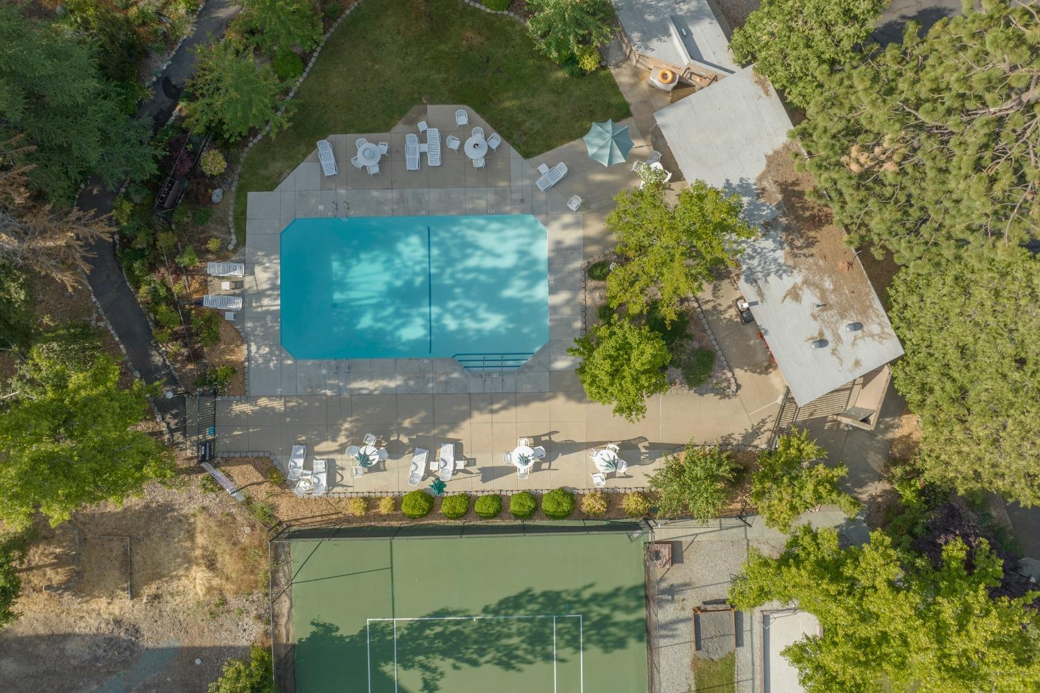 621 Sugarbush Lane