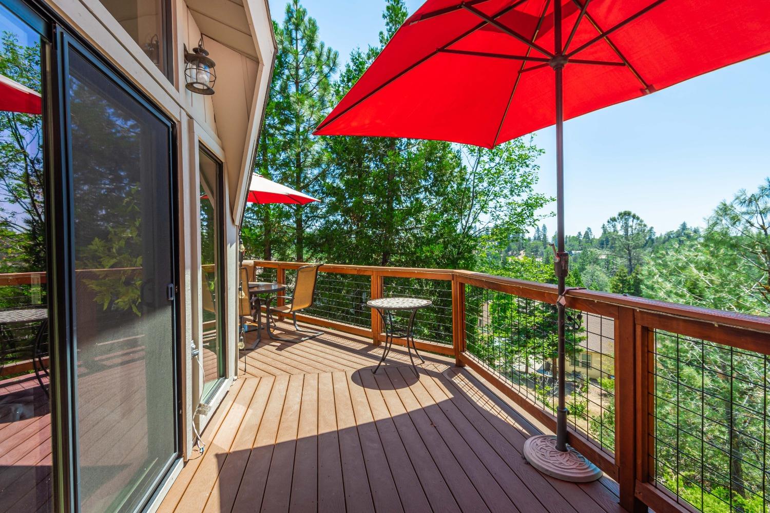 621 Sugarbush Lane