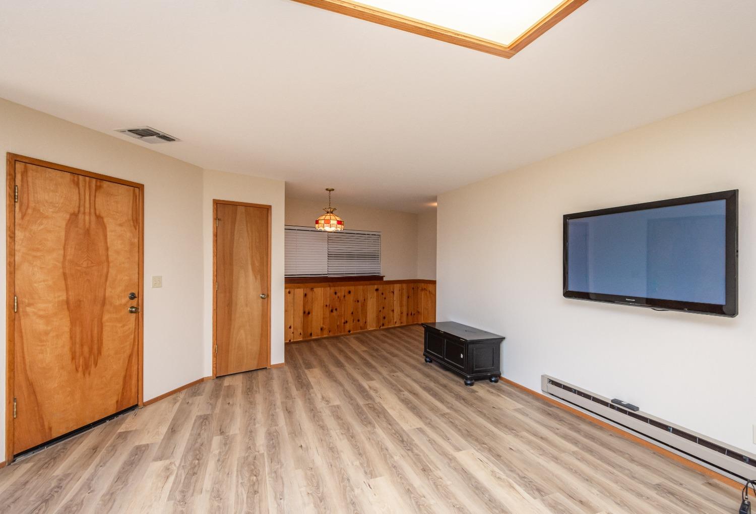 621 Sugarbush Lane