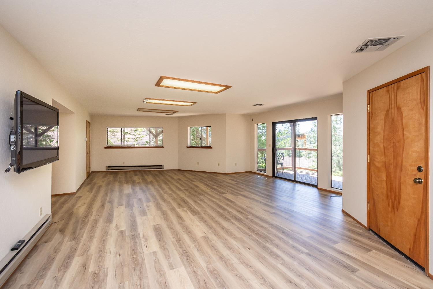 621 Sugarbush Lane