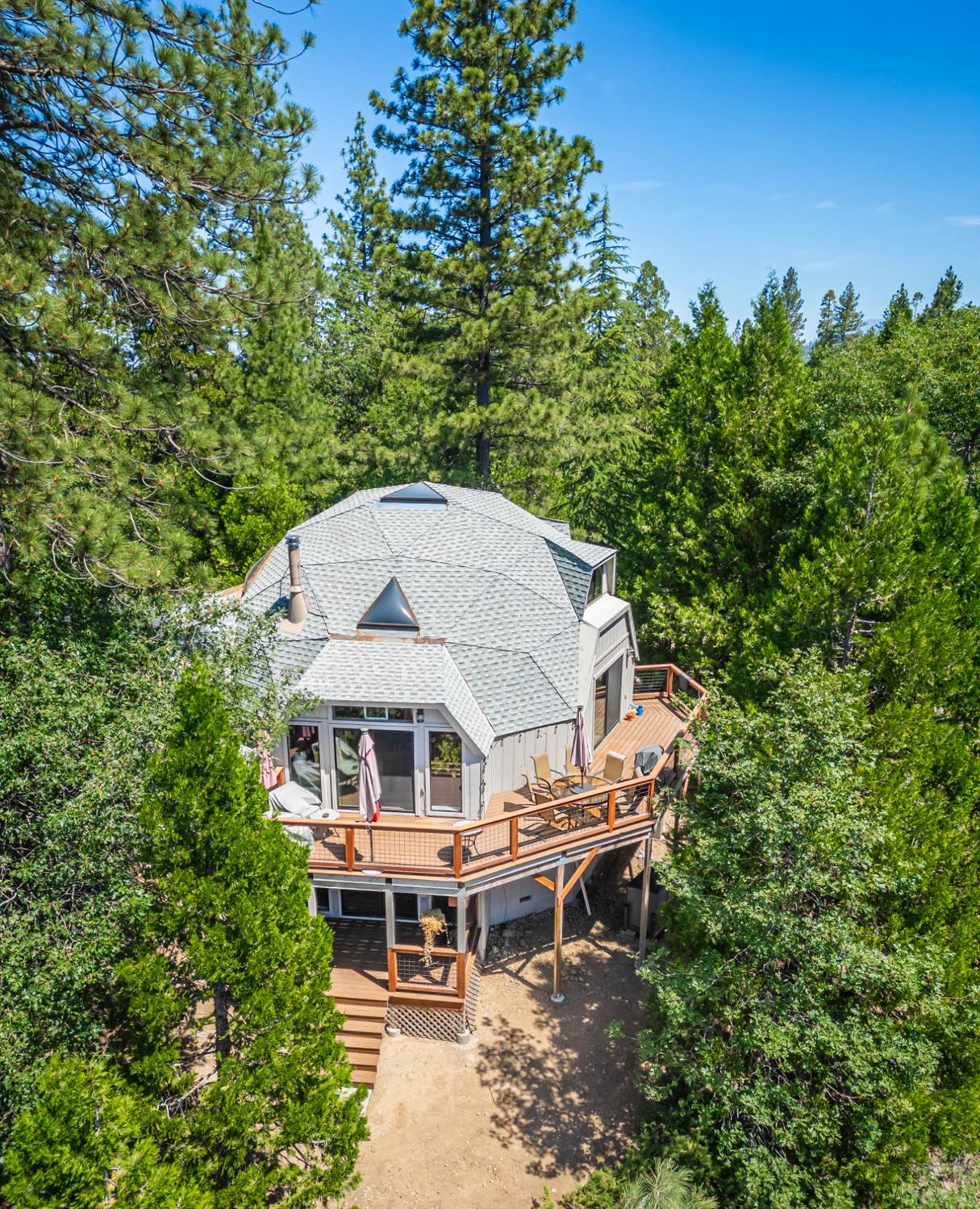 621 Sugarbush Lane