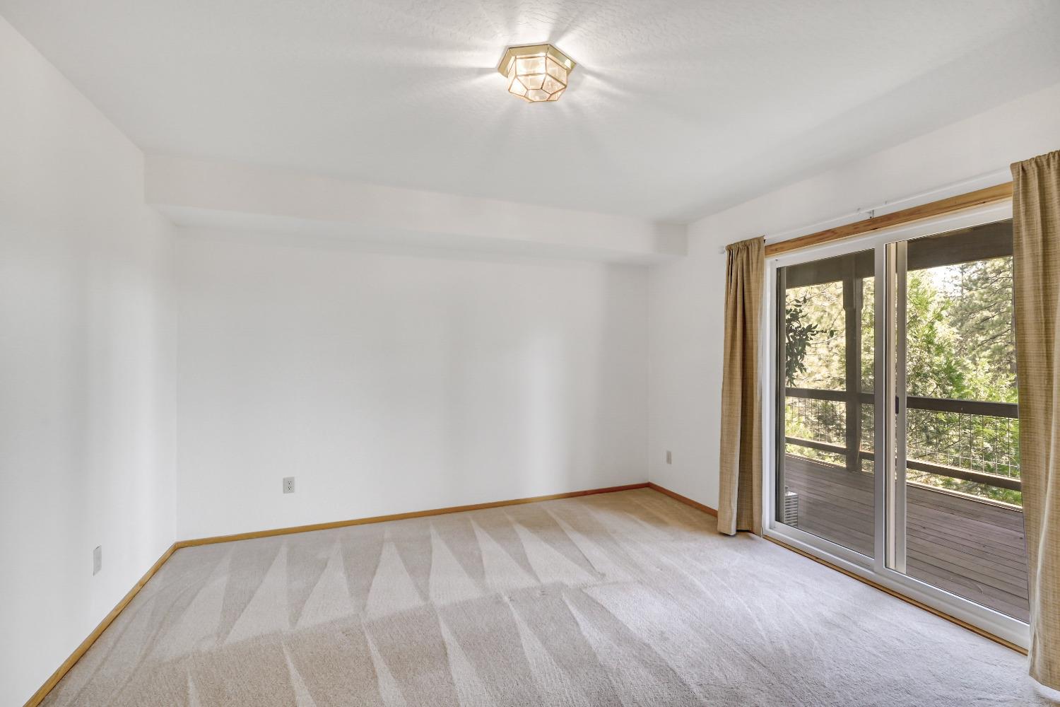 2707 Elizabeth Drive
