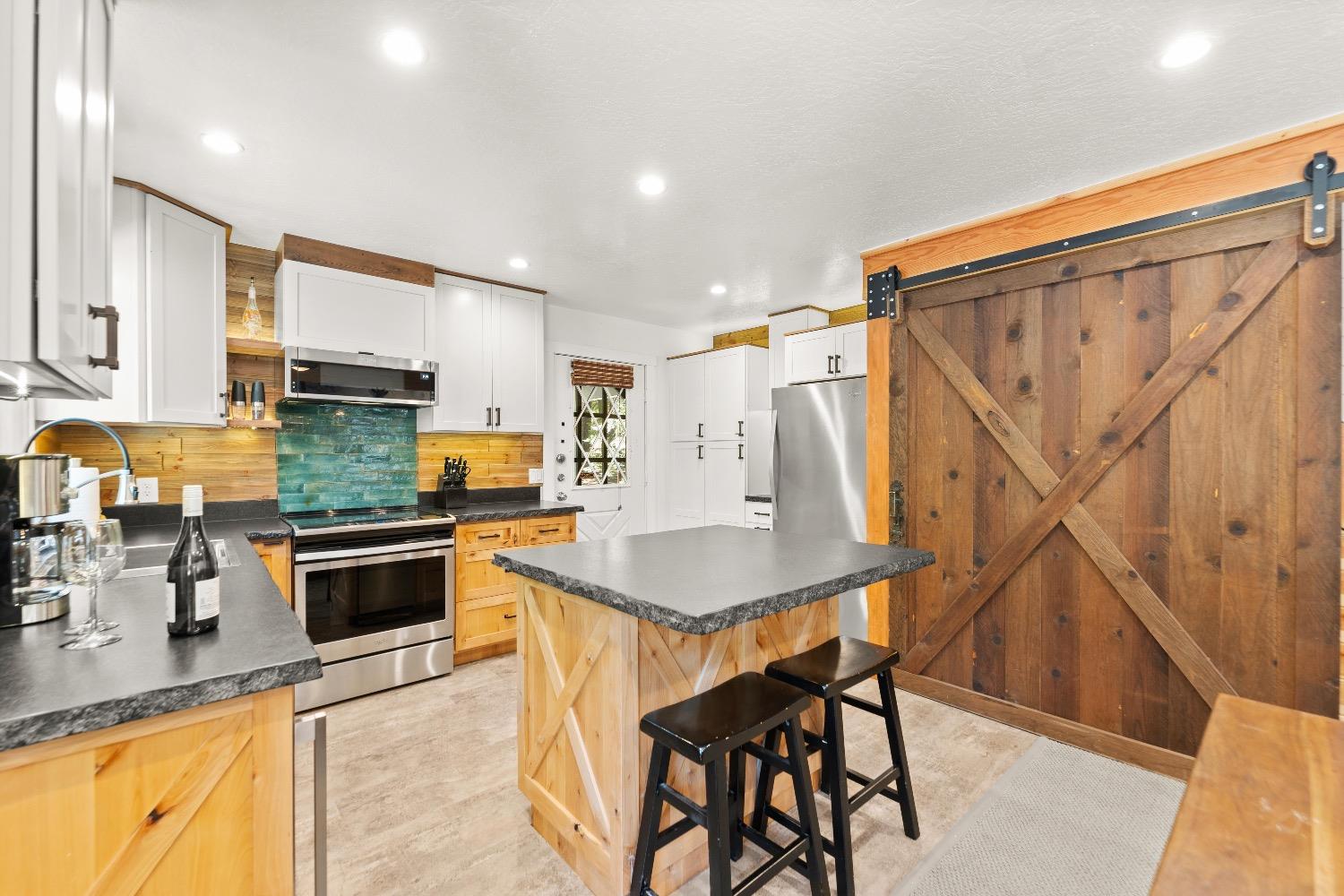 2953 Navajo Drive