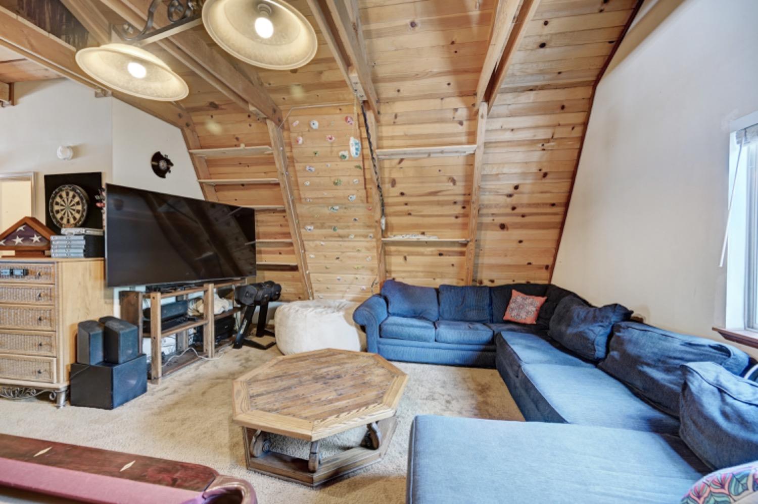 1255 Shoshone Drive