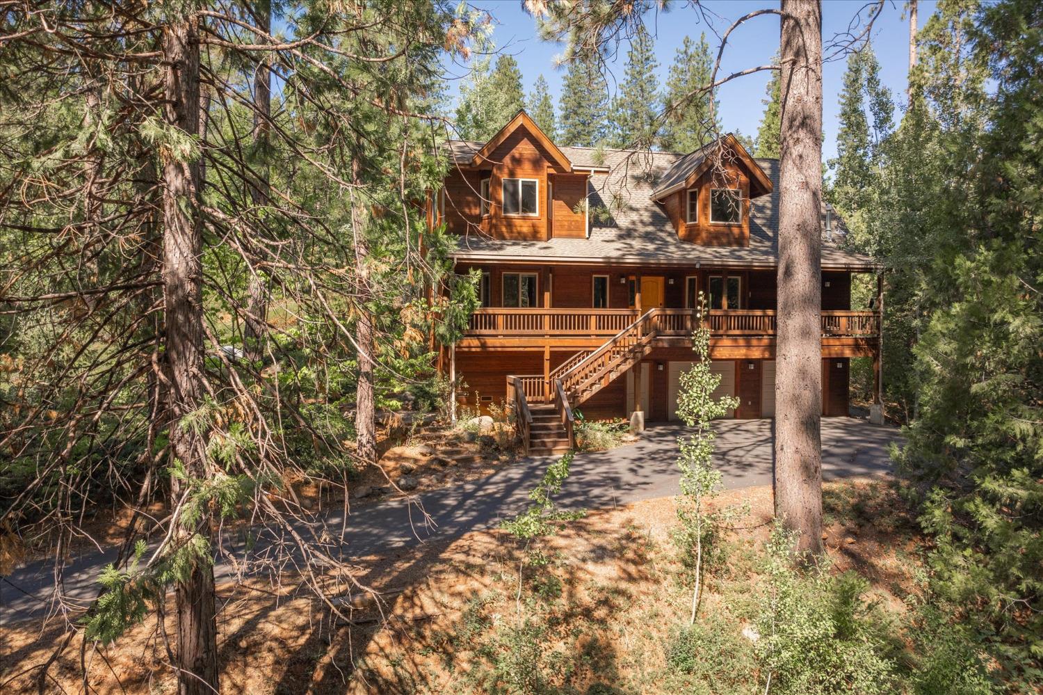 3784 Lakemont Drive