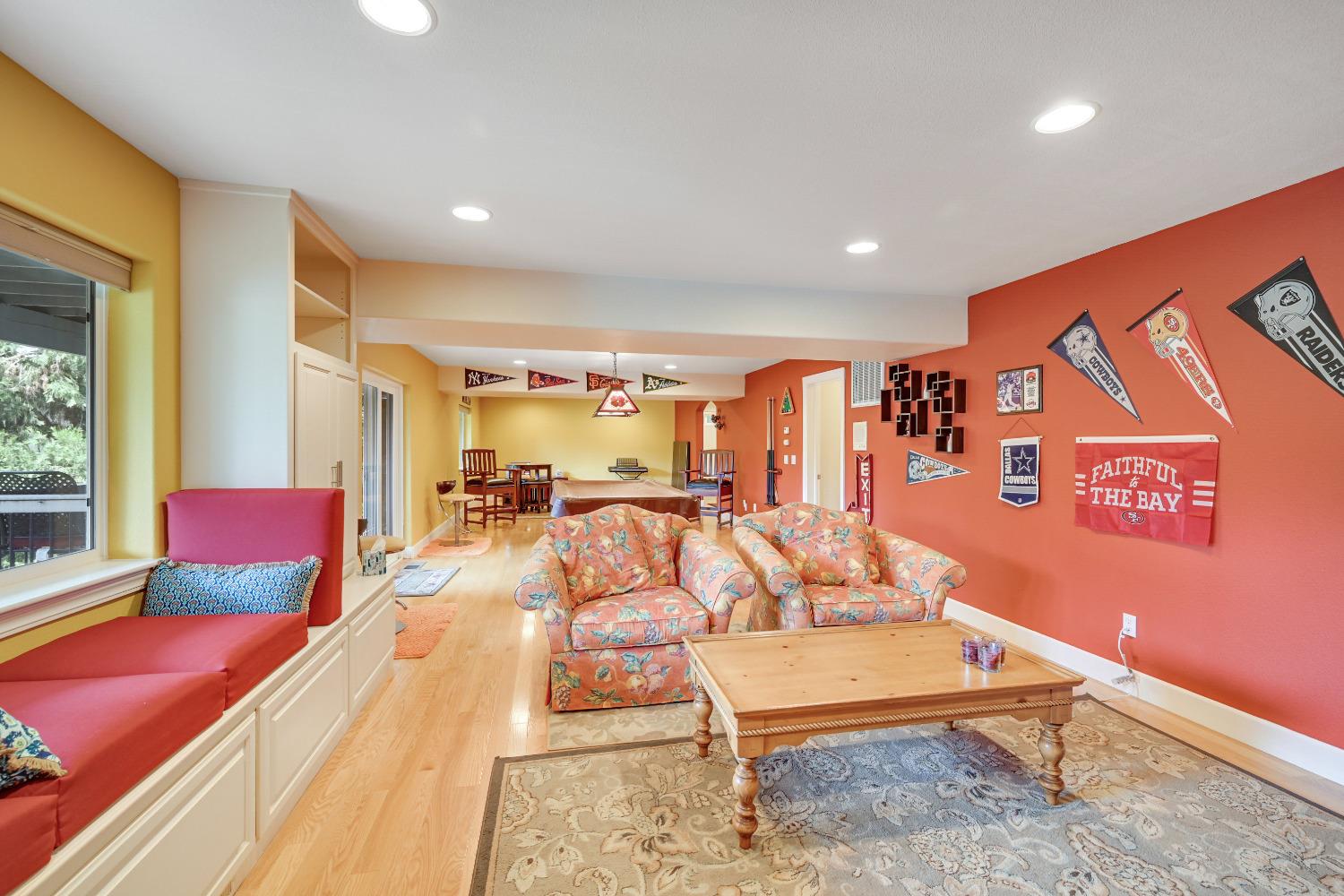 3 Foxglove Court
