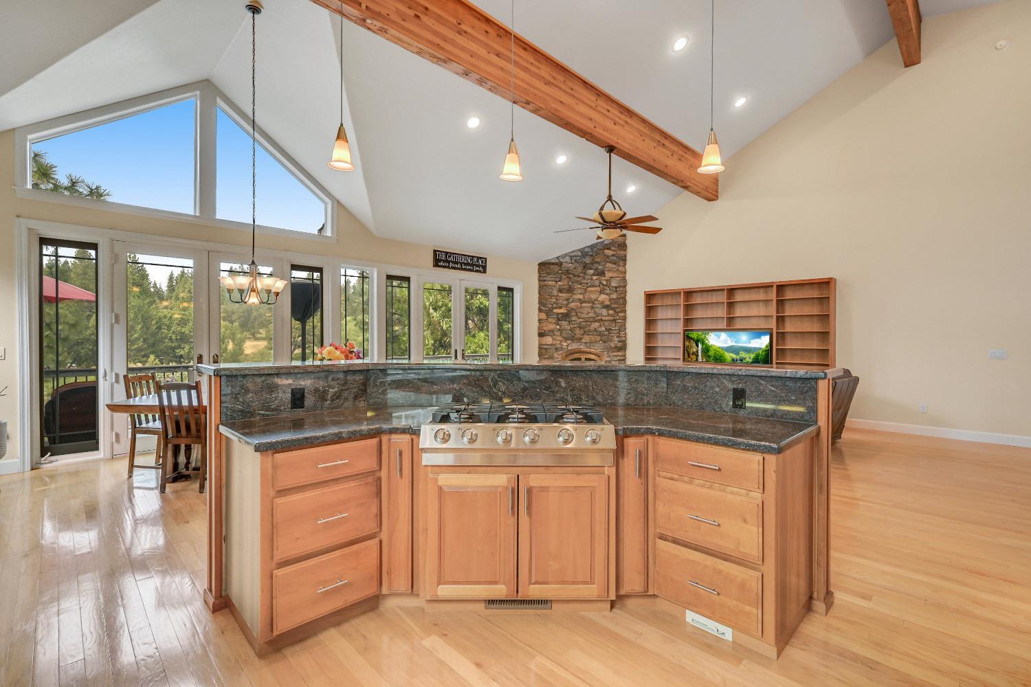 3 Foxglove Court