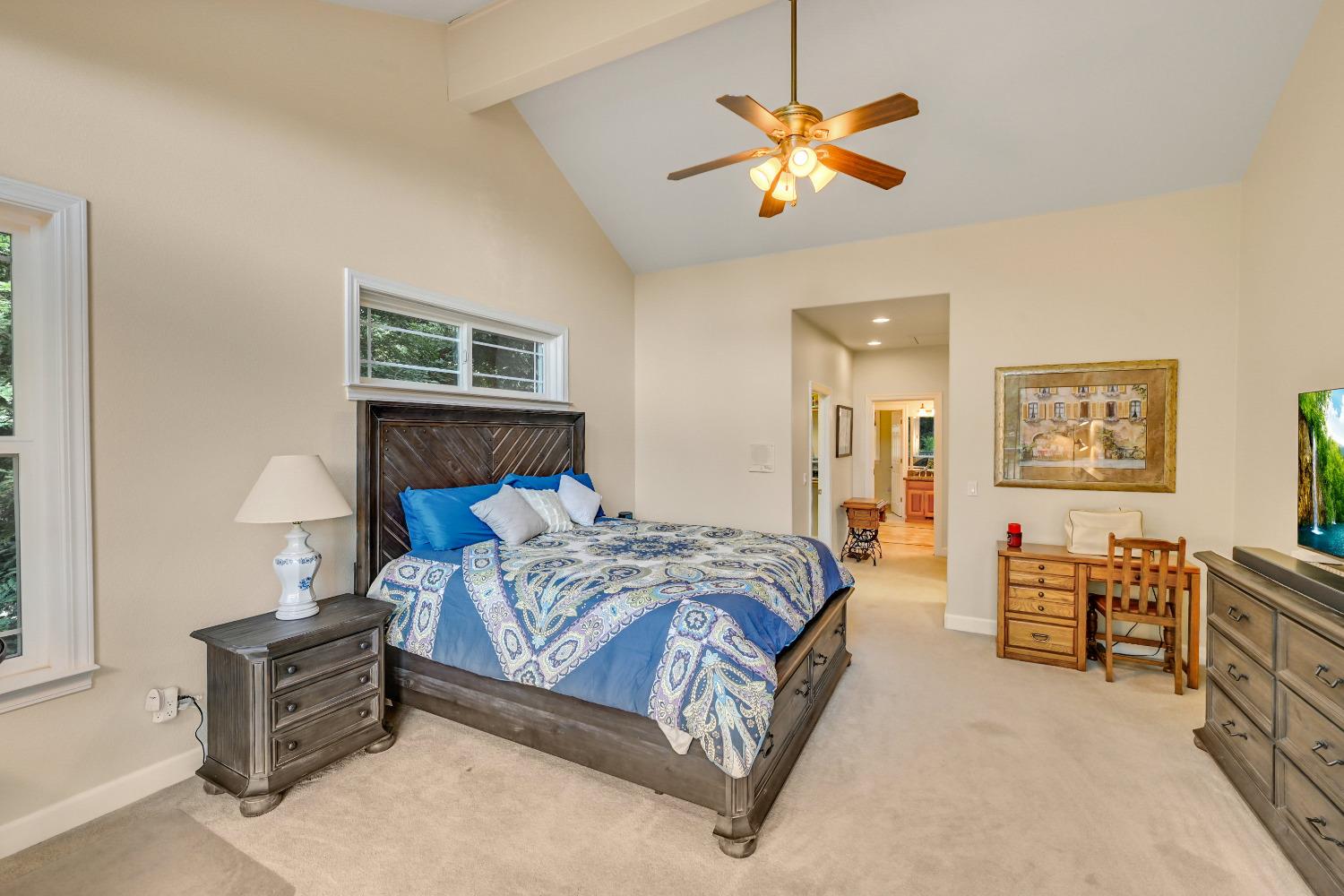 3 Foxglove Court