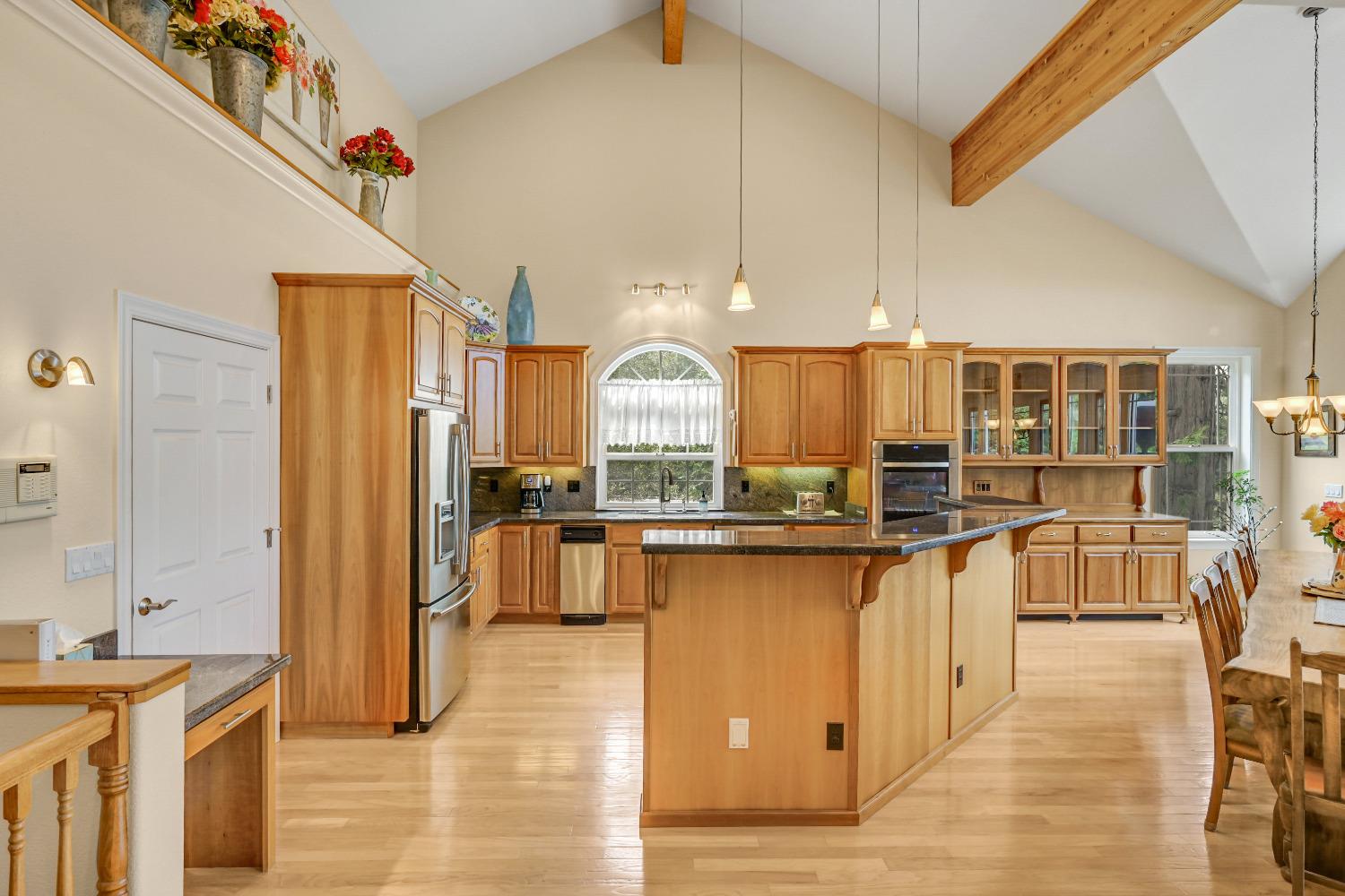 3 Foxglove Court