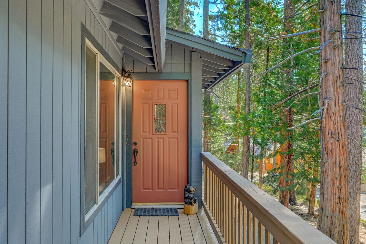 2042 South Sierra View
