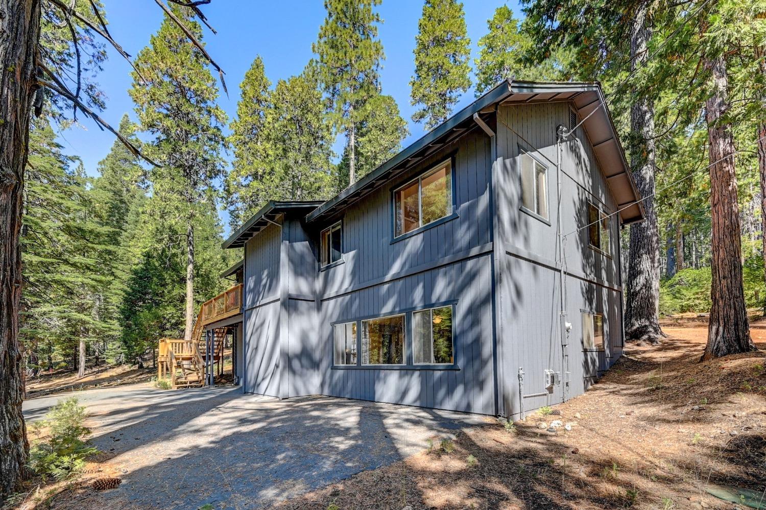 2042 South Sierra View