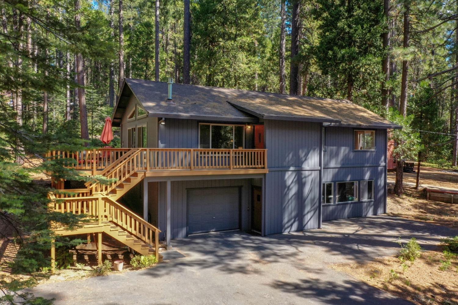 2042 South Sierra View