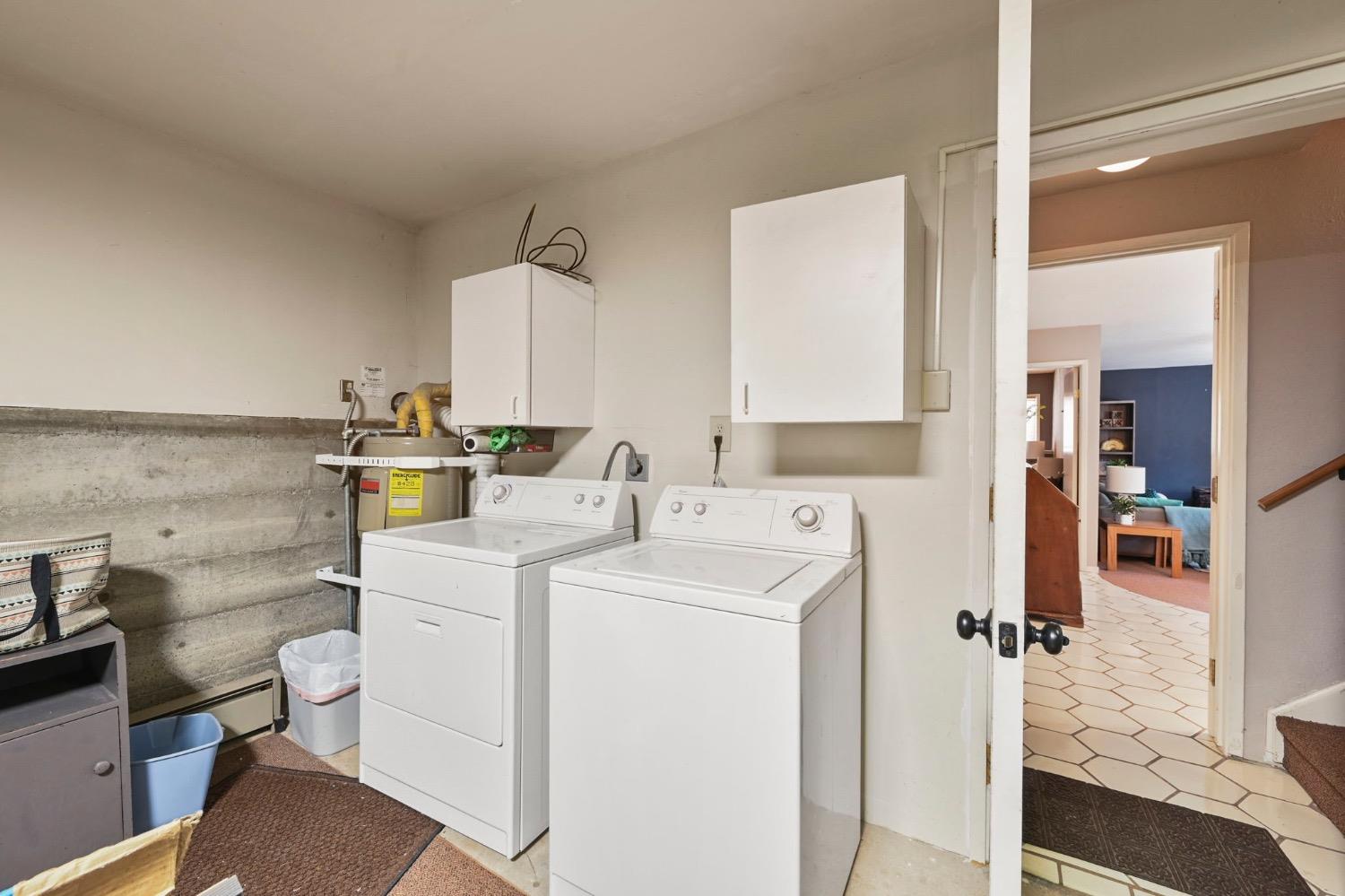 2042 South Sierra View