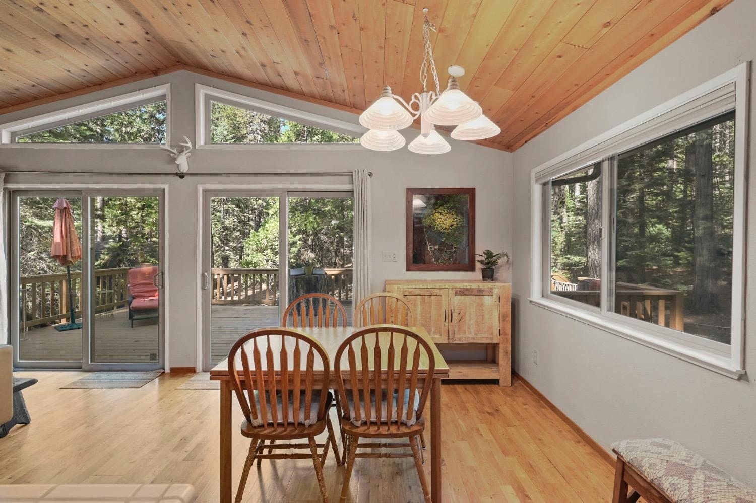 2042 South Sierra View