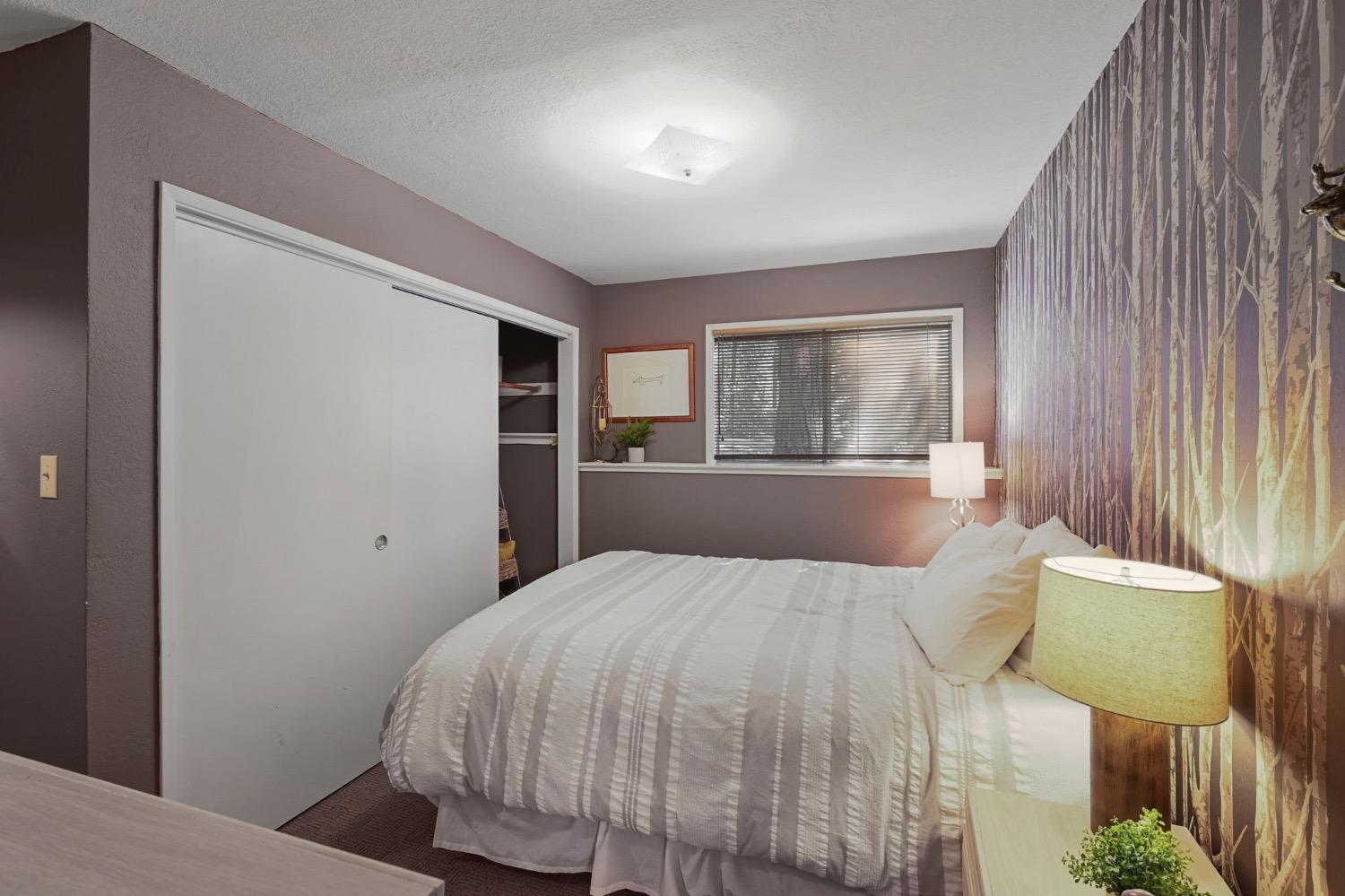 2042 South Sierra View