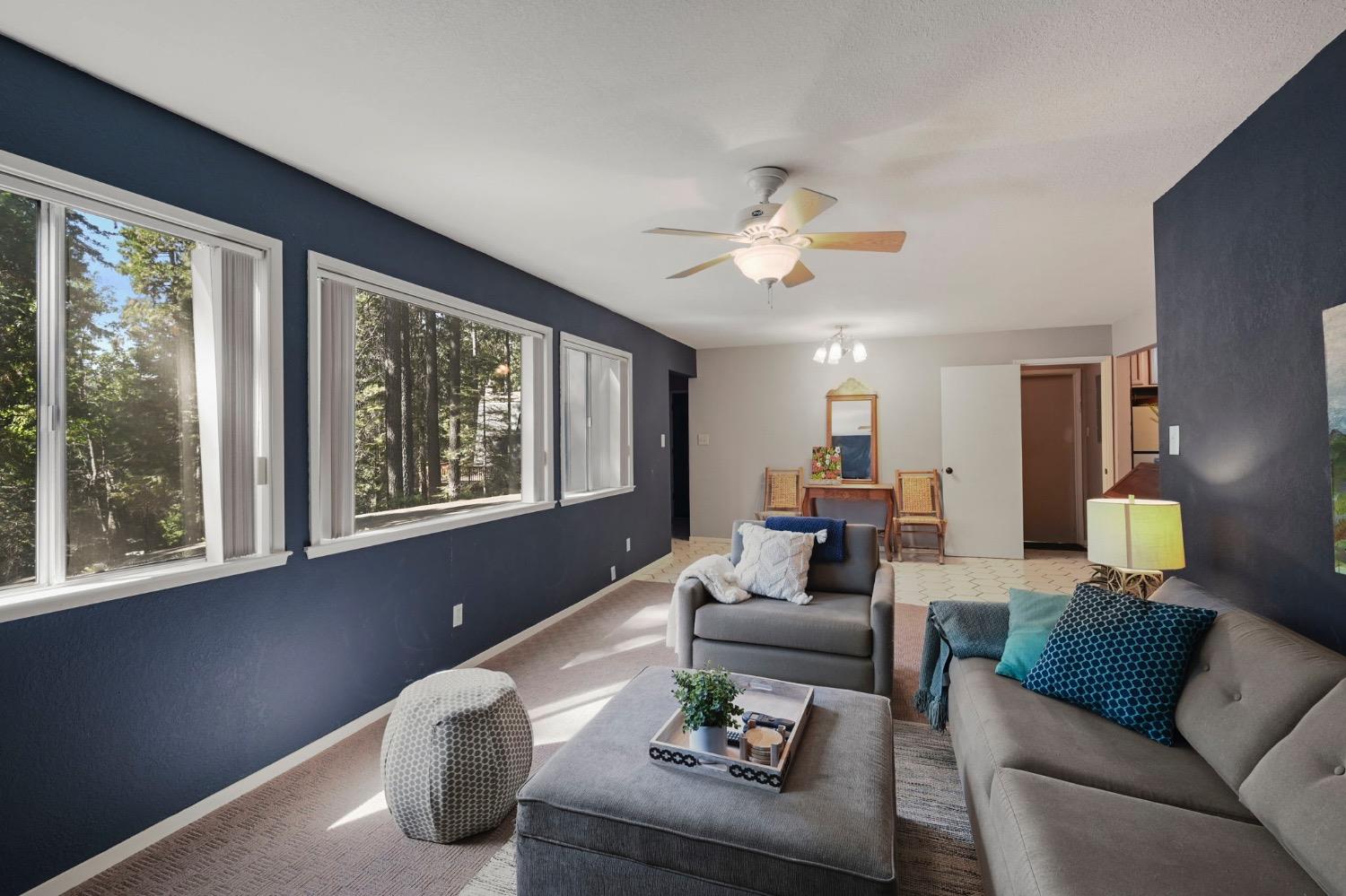 2042 South Sierra View
