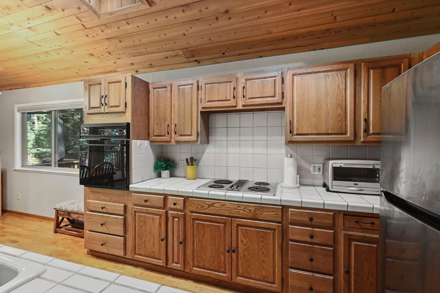 2042 South Sierra View