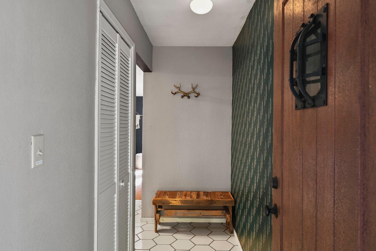 2042 South Sierra View