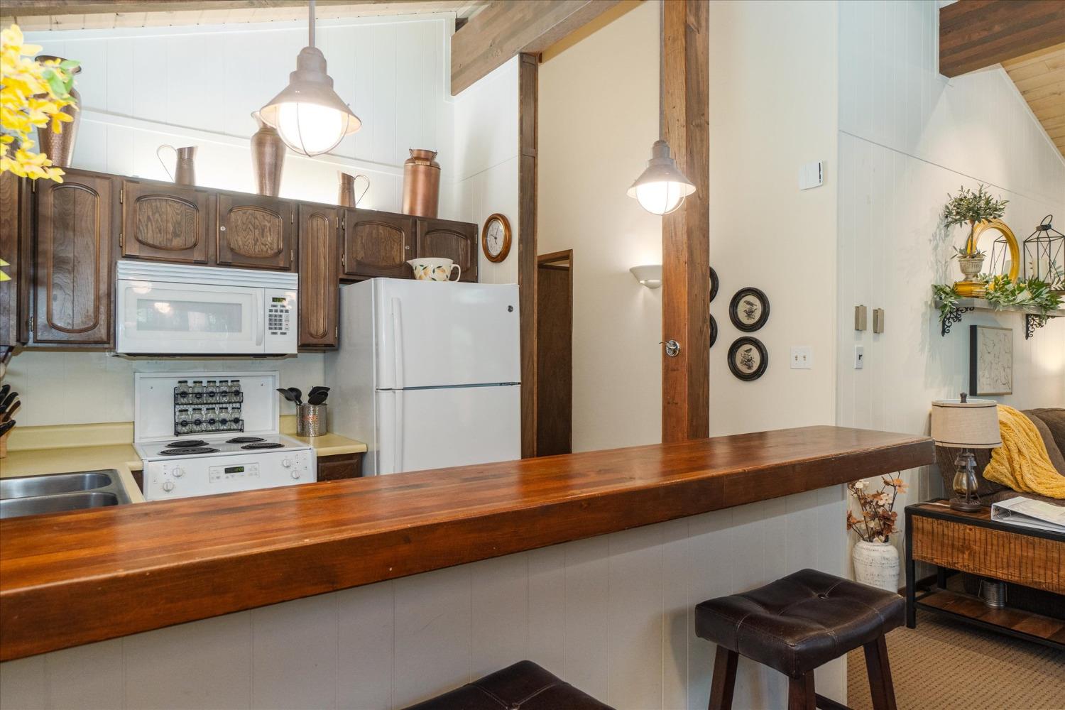 4741 Hokan Circle