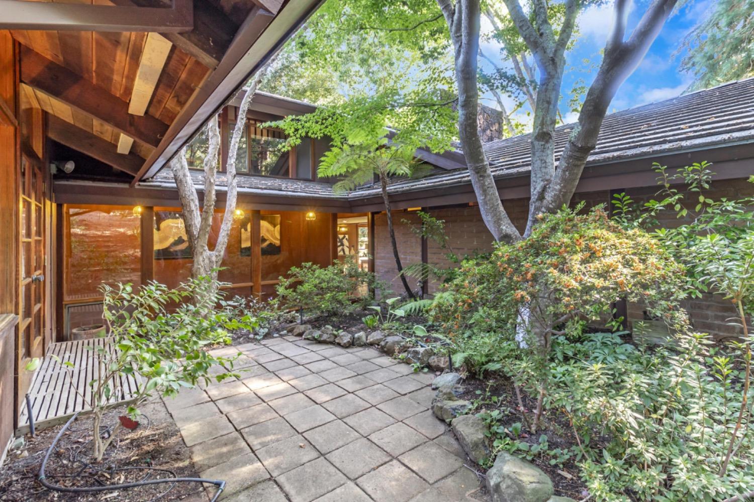 3145 Bandera Drive