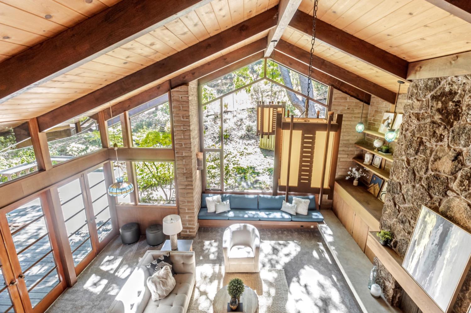 3145 Bandera Drive