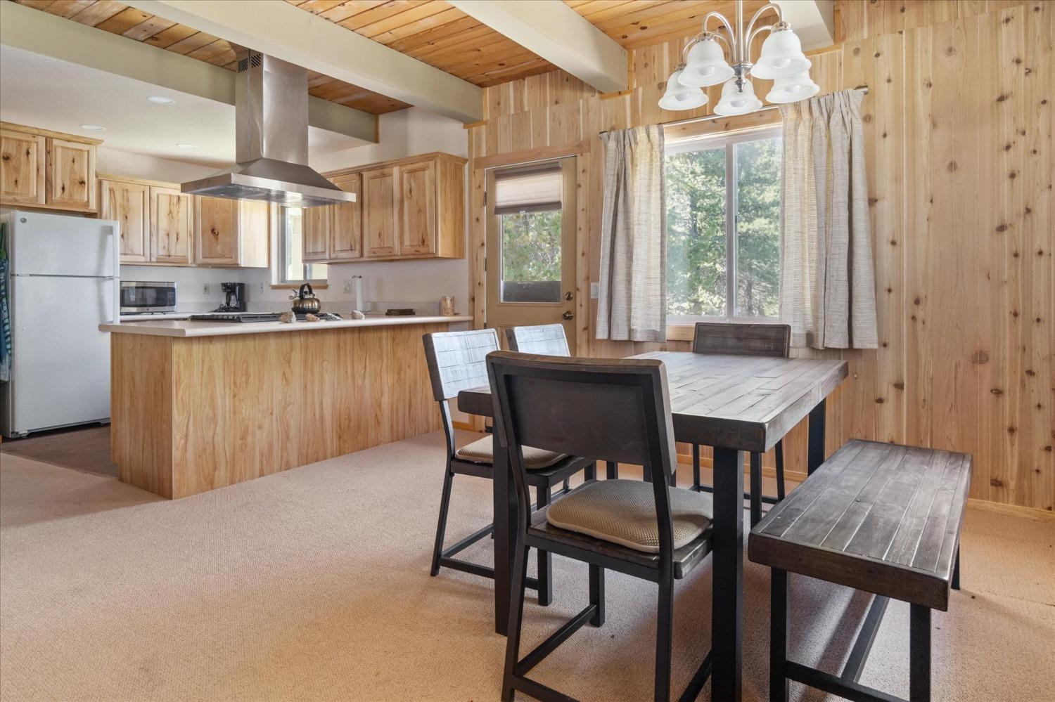 305 Cabbage Patch Log Road