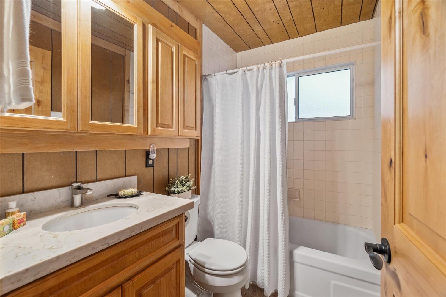 2049 S. Sierra View