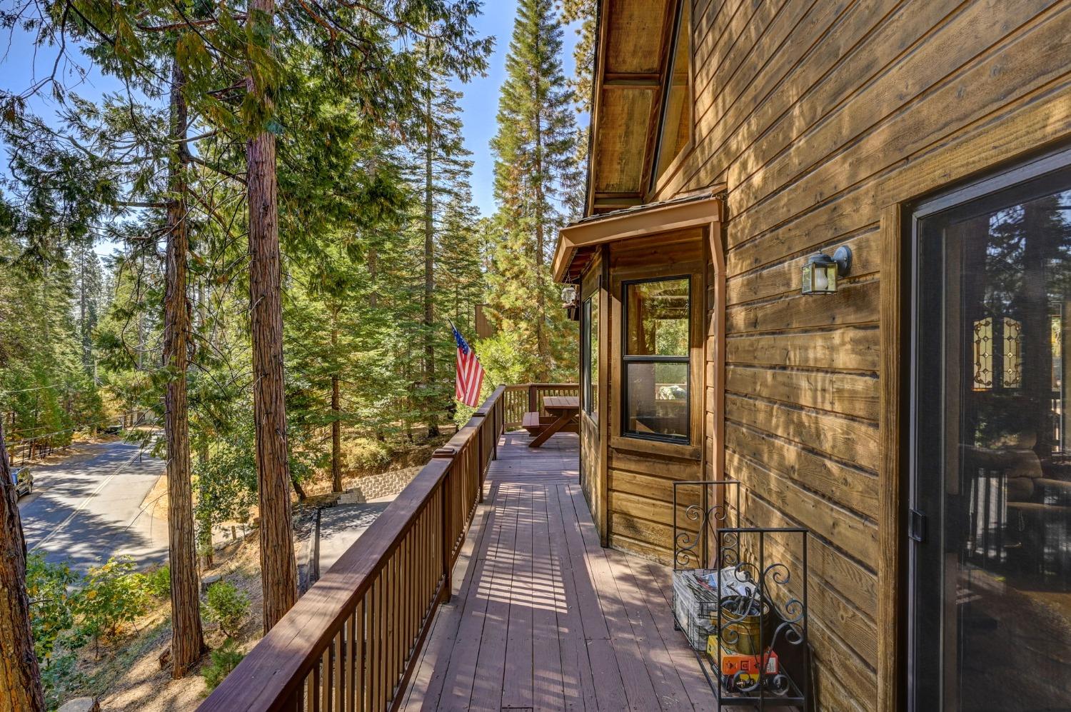 1075 Meadow Drive