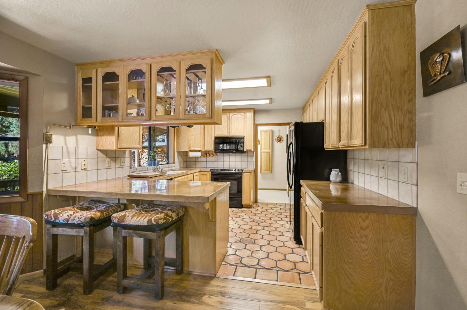 1075 Meadow Drive