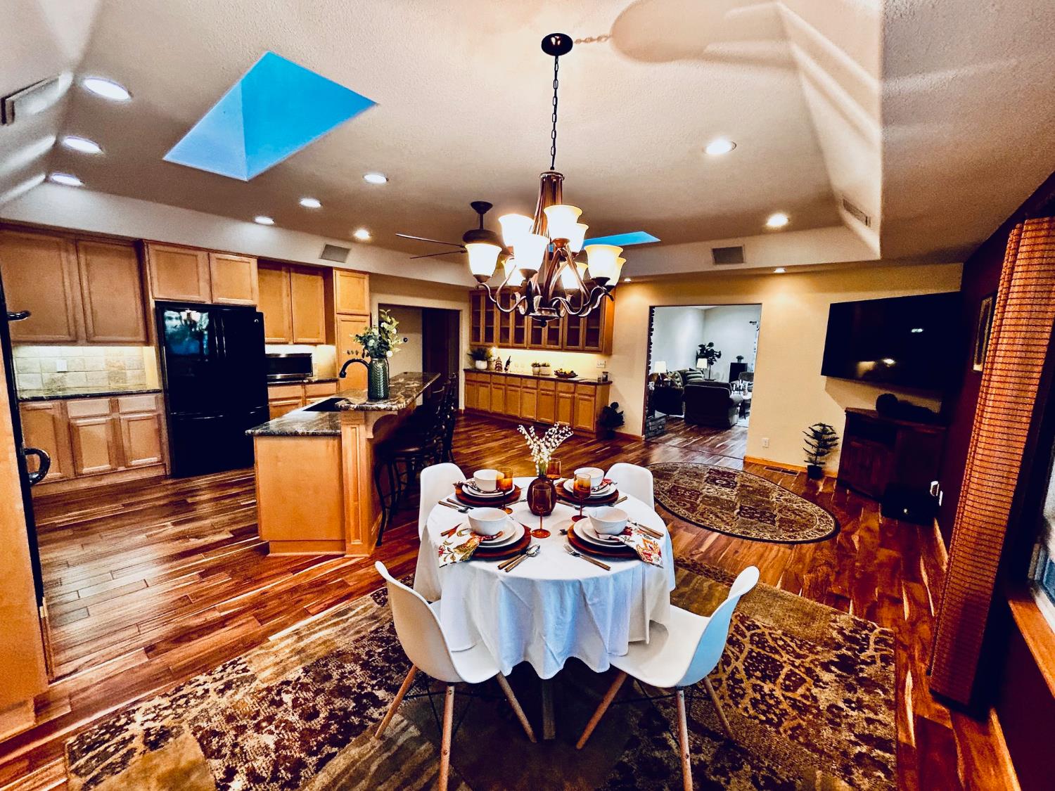 1871 Manzanita Drive