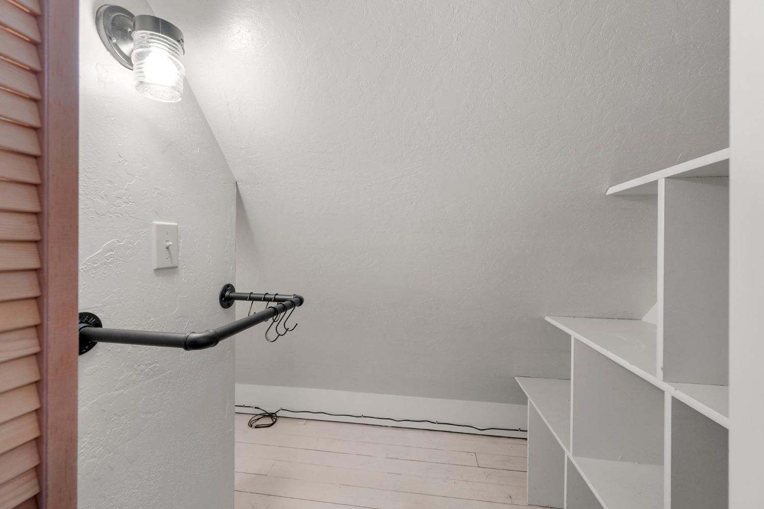 5311 Hokan Circle
