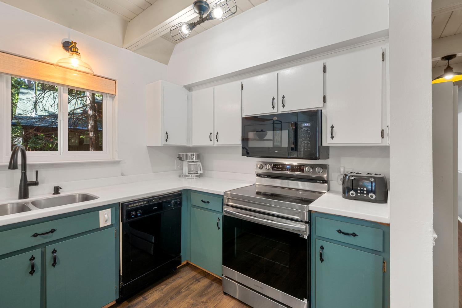 5311 Hokan Circle