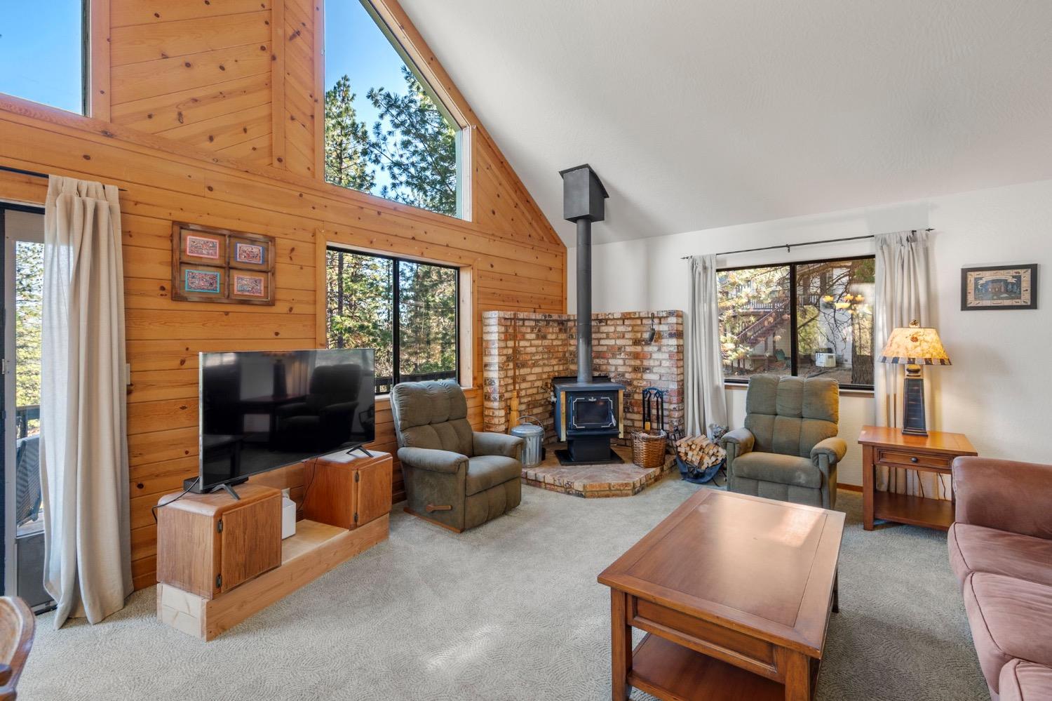 2765 Elizabeth Drive