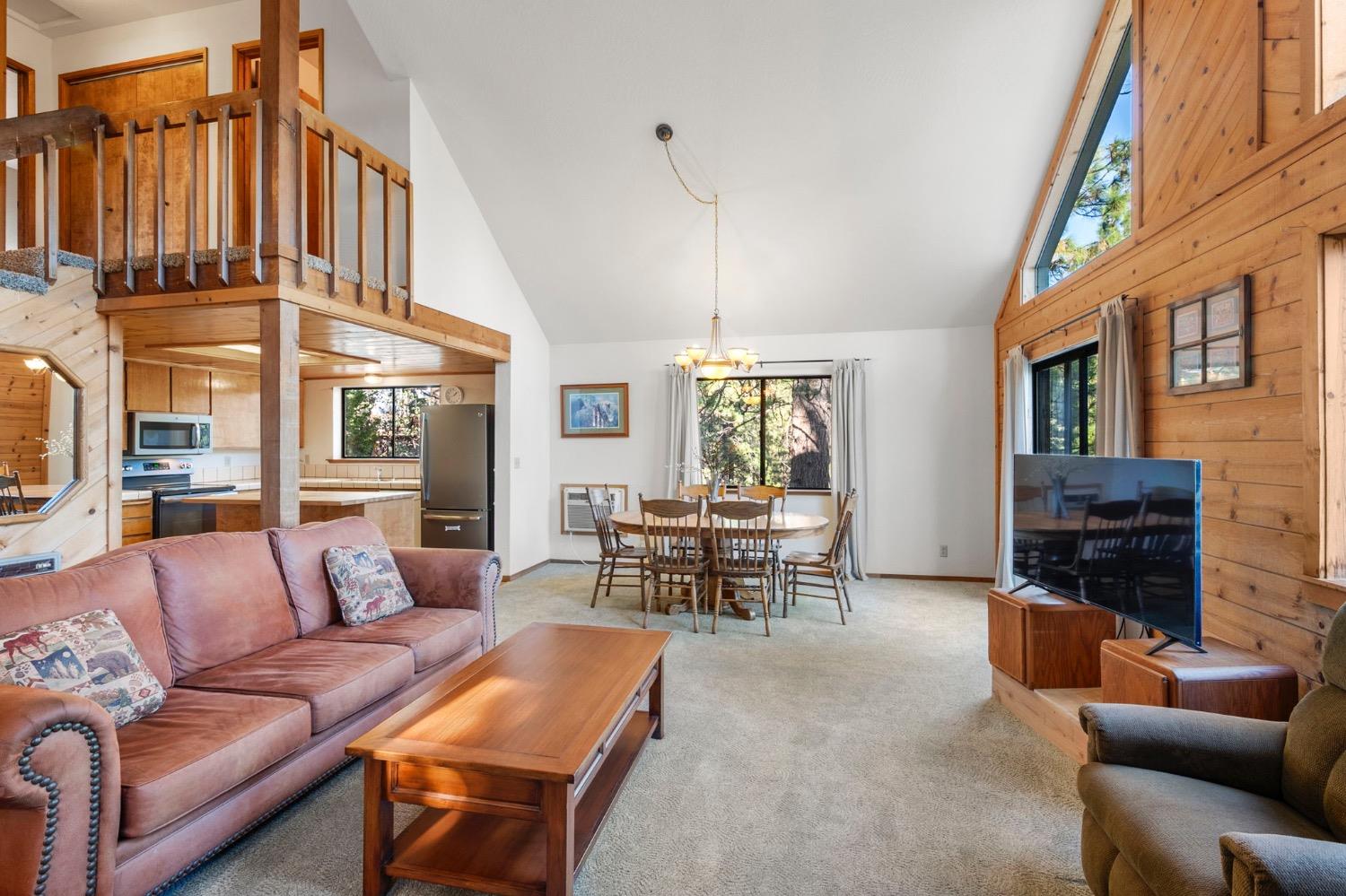2765 Elizabeth Drive