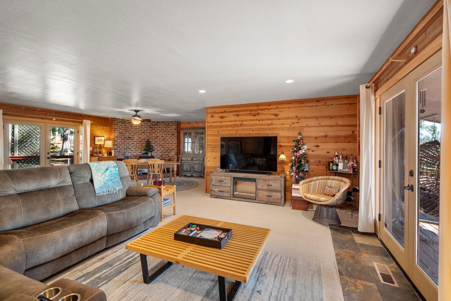 2958 Fairway Drive 2930