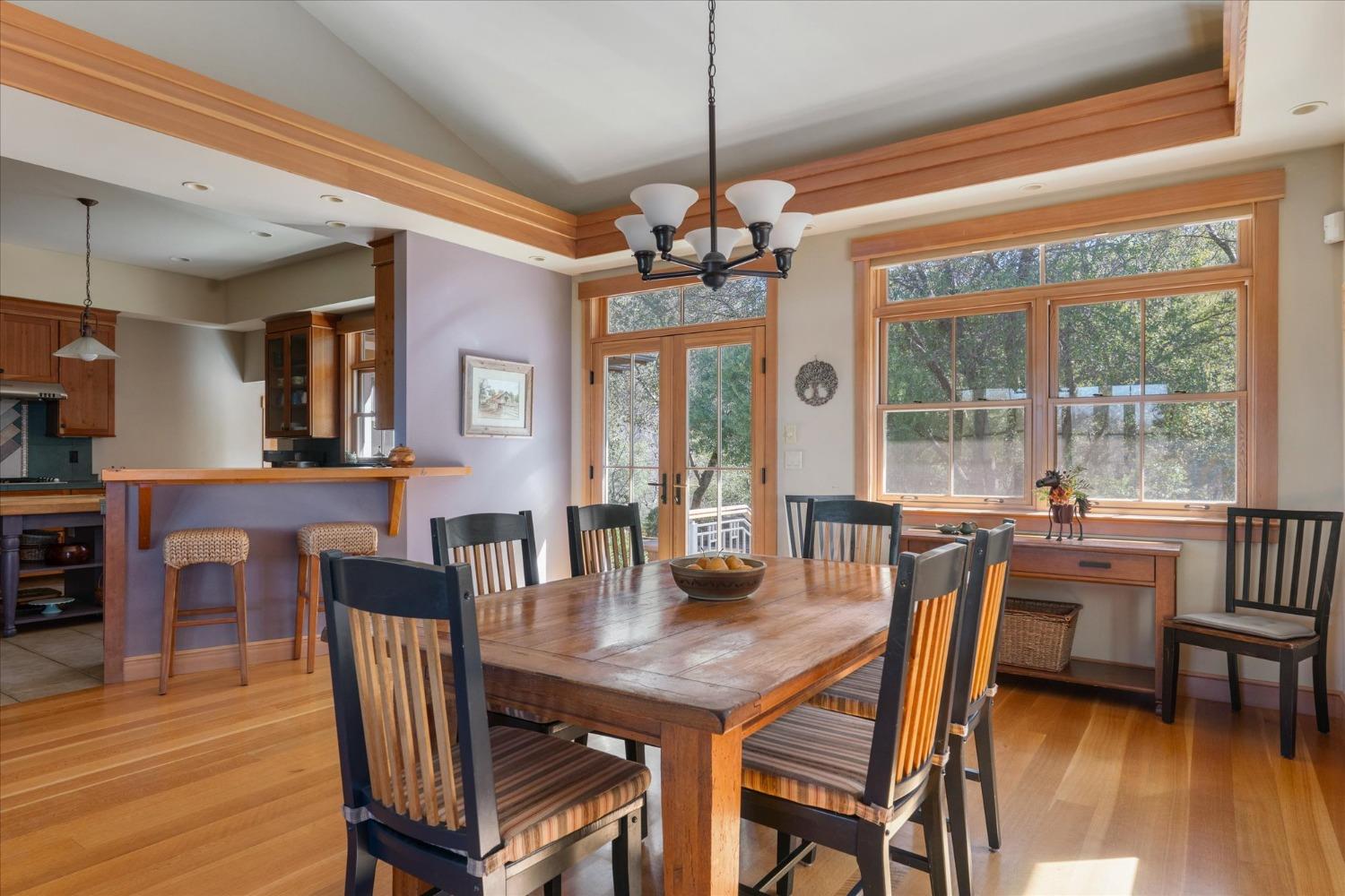 1500 Vineyard Terrace