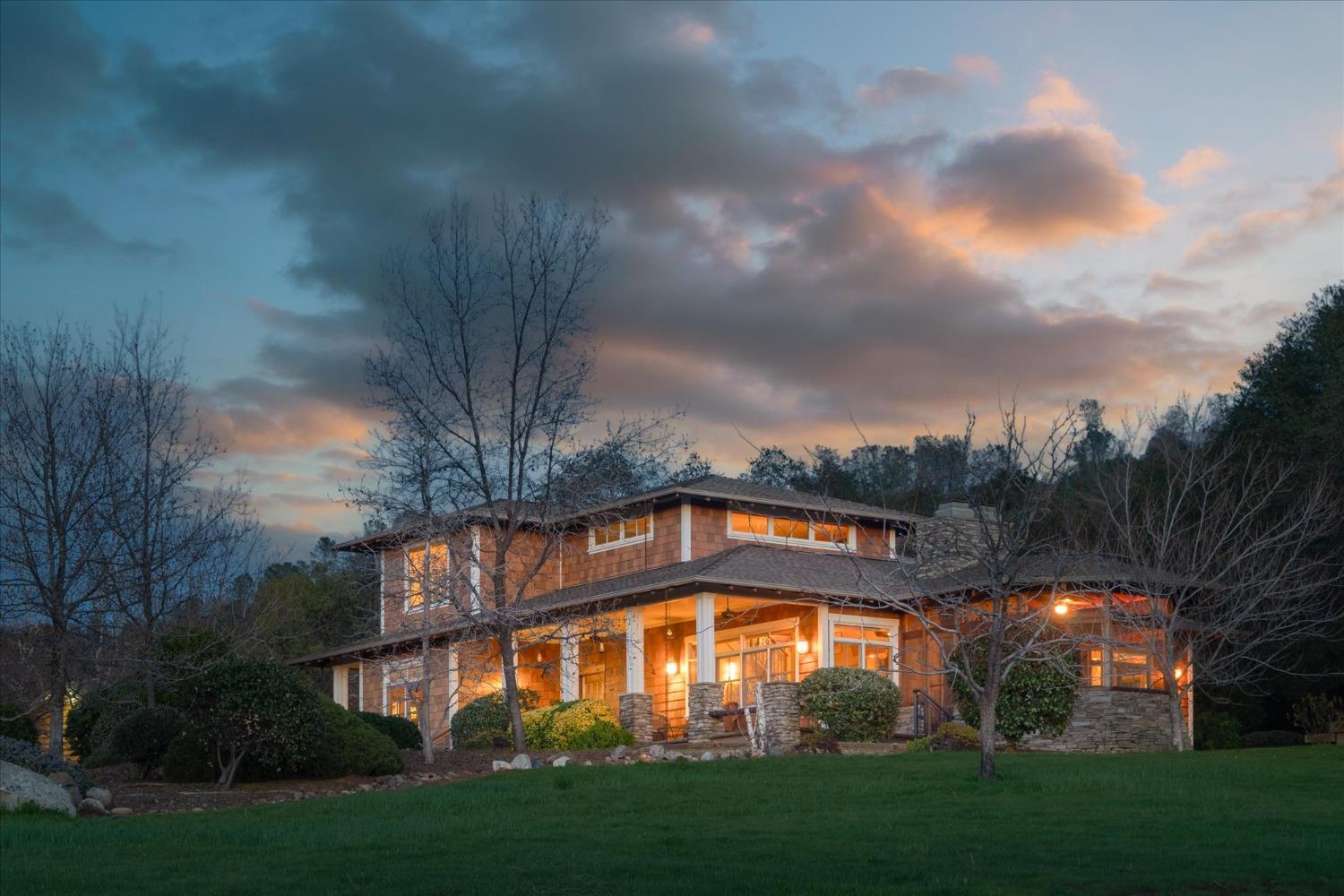 1500 Vineyard Terrace