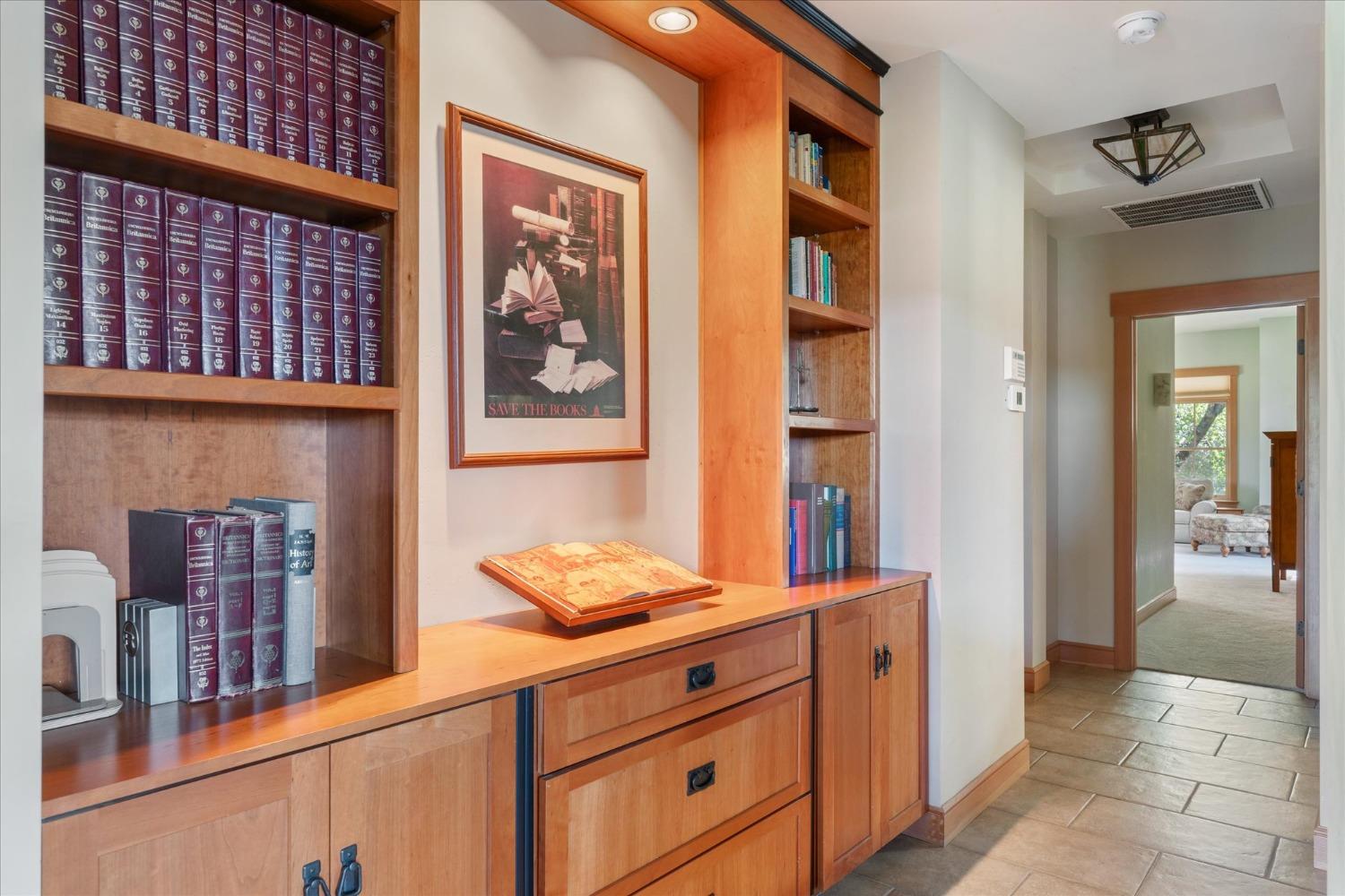 1500 Vineyard Terrace