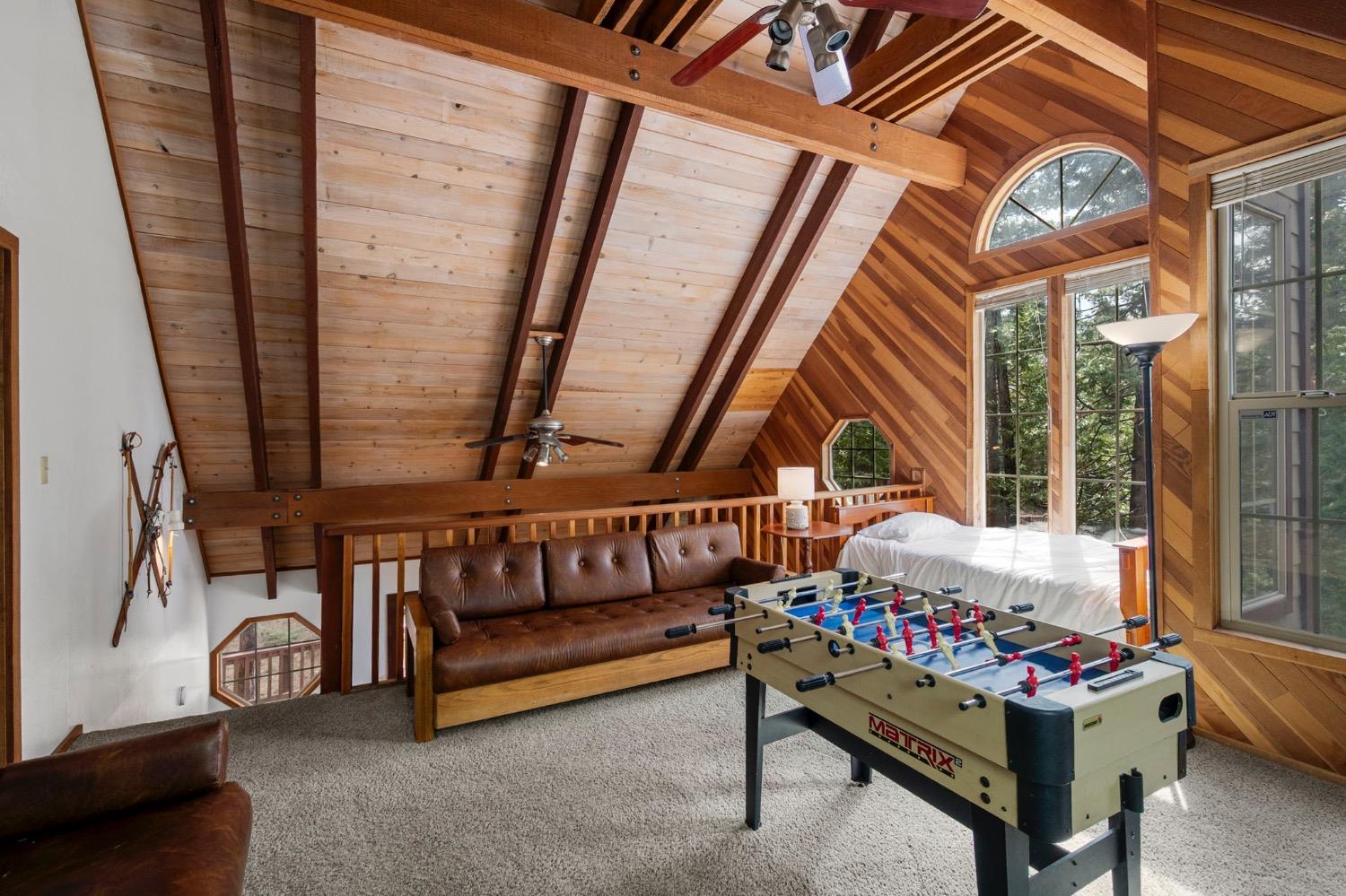 2060 Baywood View