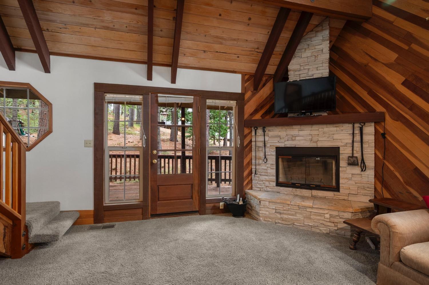 2060 Baywood View