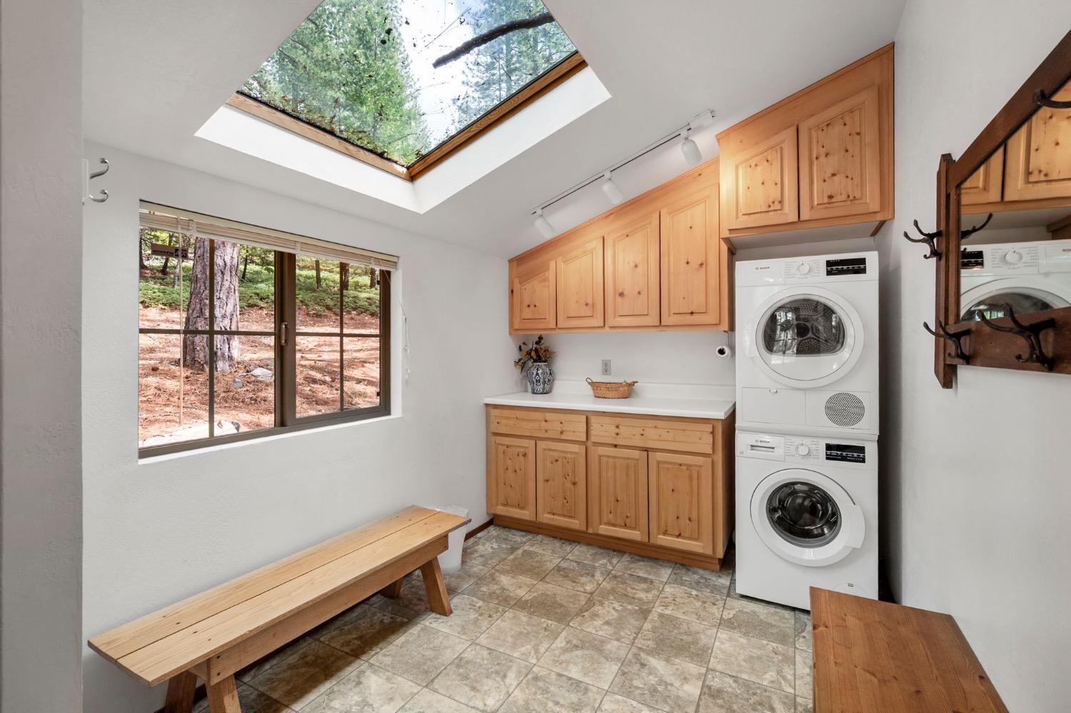 2060 Baywood View