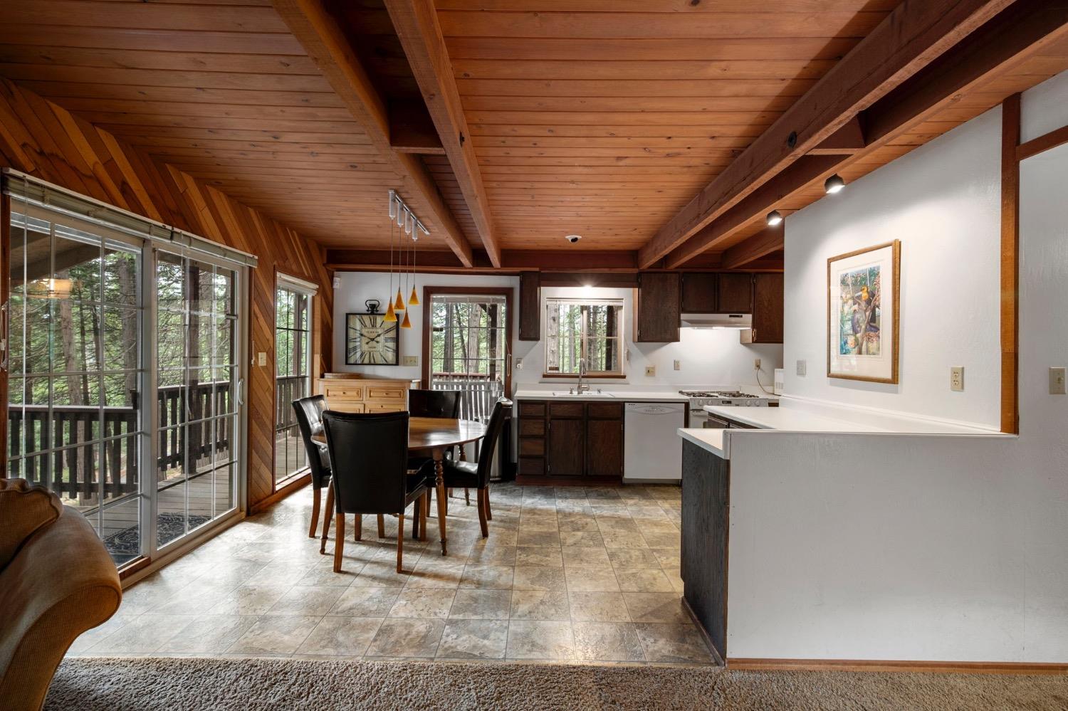 2060 Baywood View