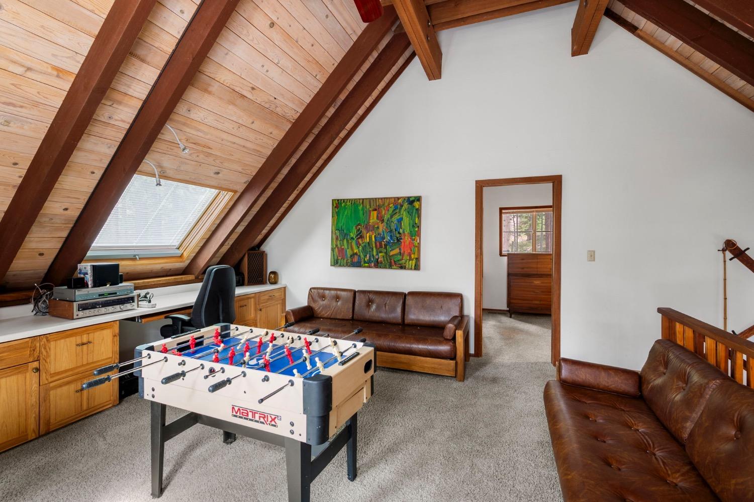 2060 Baywood View