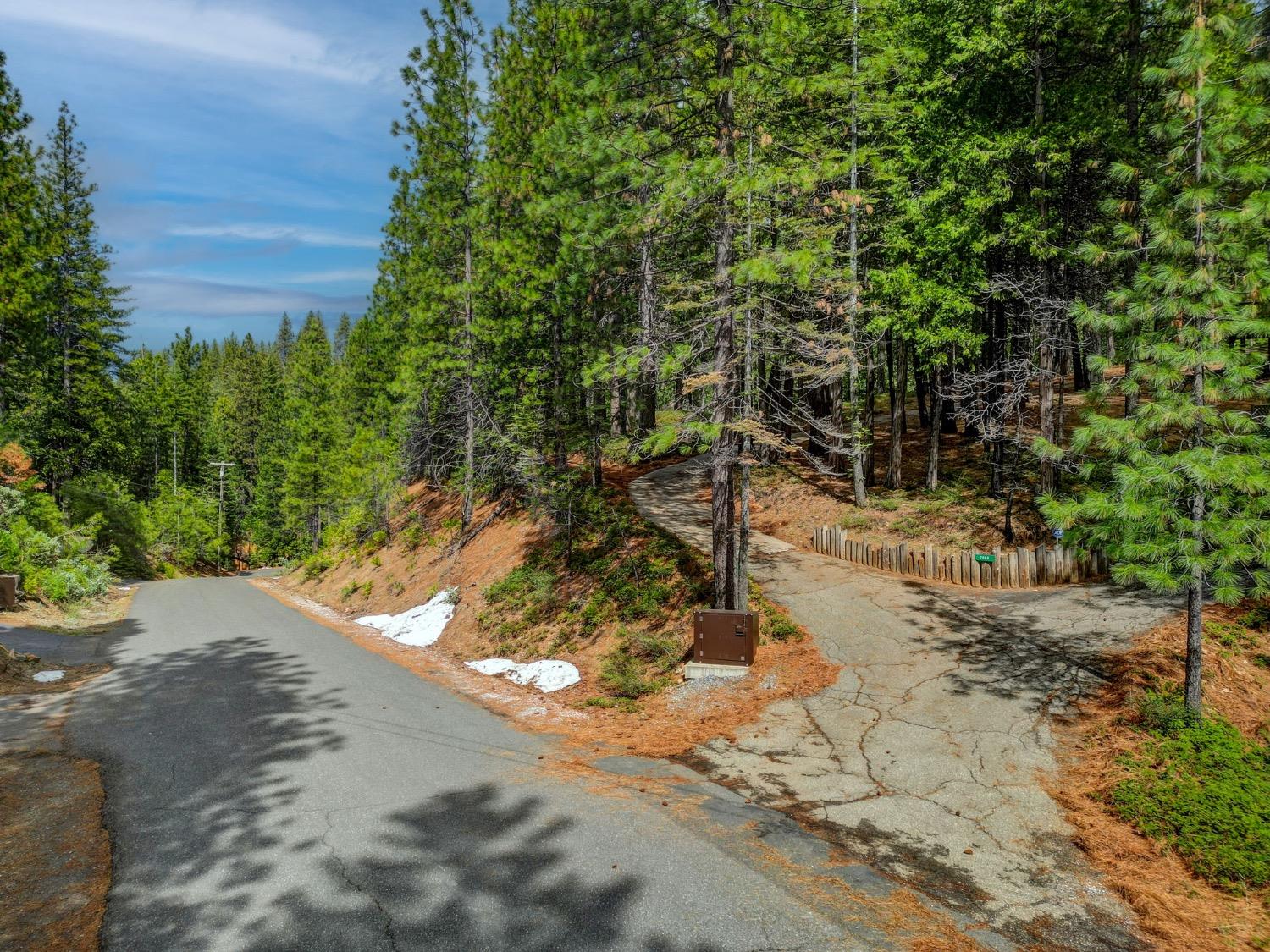 2060 Baywood View