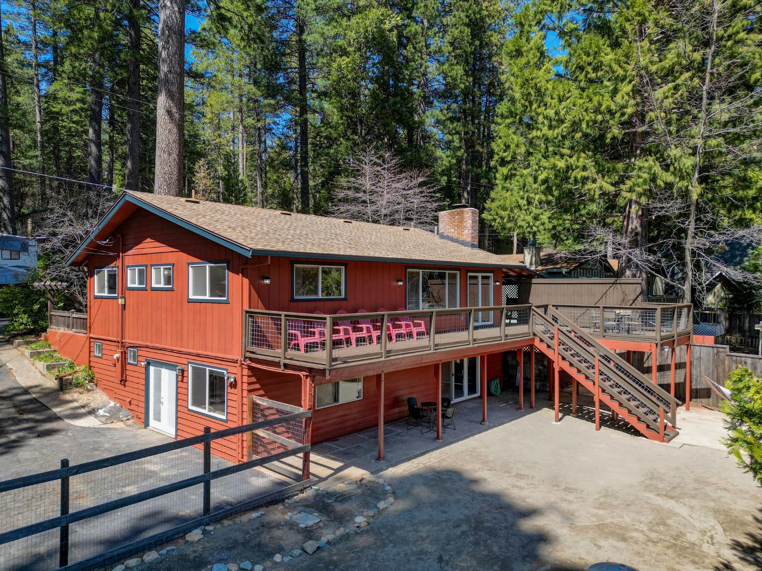 1933 Pine Drive